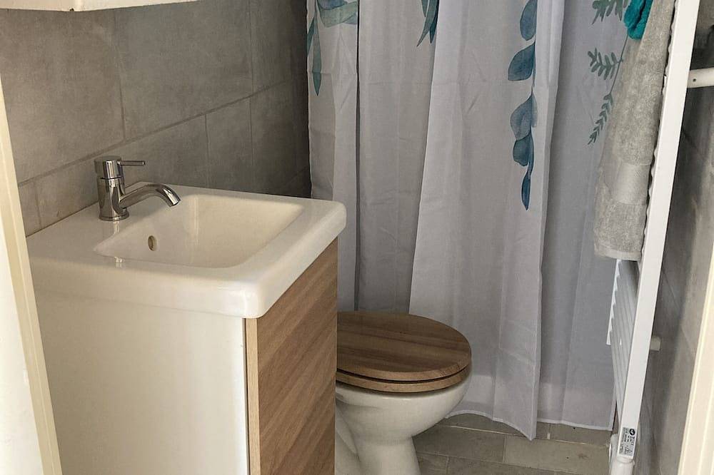 Appartement entier, Charming independent studio 10 min Aix en Provence in Gardanne, Côte méditerranéenne (France)
