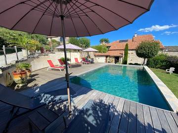 Chambre d’hôte pour 2 personnes, avec jardin et piscine à Verrières