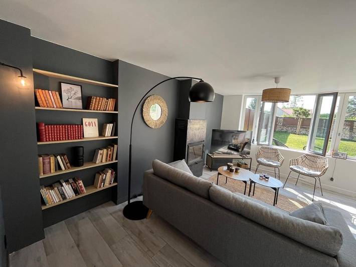 Location de vacances pour 5 personnes, avec Terrasse ainsi que Jardin et Vue à Pressagny-l'Orgueilleux - 2