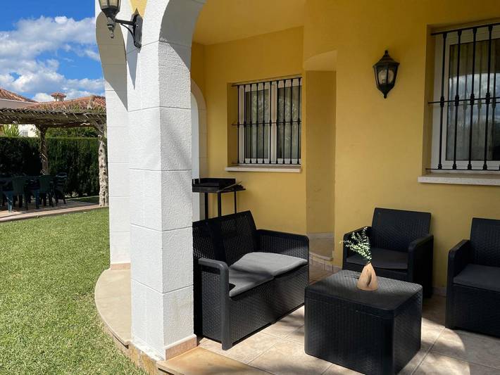 Ferienhaus für 6 Personen, mit Terrasse und Garten an der Costa Blanca - 3