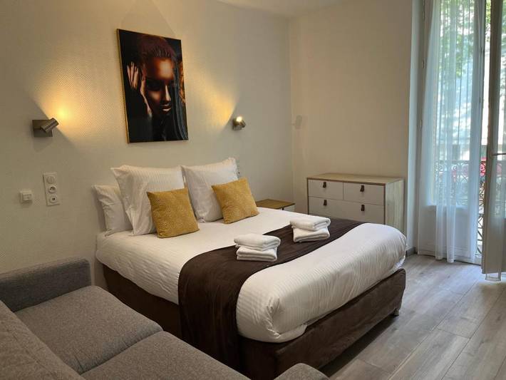 Hôtel pour 3 personnes, avec terrasse dans Palais des Congrès Opéra - 3