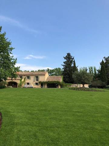 Maison d’hôte pour 2 personnes, avec jardin ainsi que terrasse et piscine à Saumane-de-Vaucluse