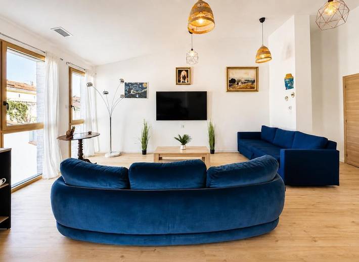 Villa for 25 people, with Balcony and Terrace as well as View in Toulouse