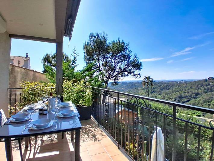 Gîte pour 6 personnes, avec terrasse à La Gaude - 3