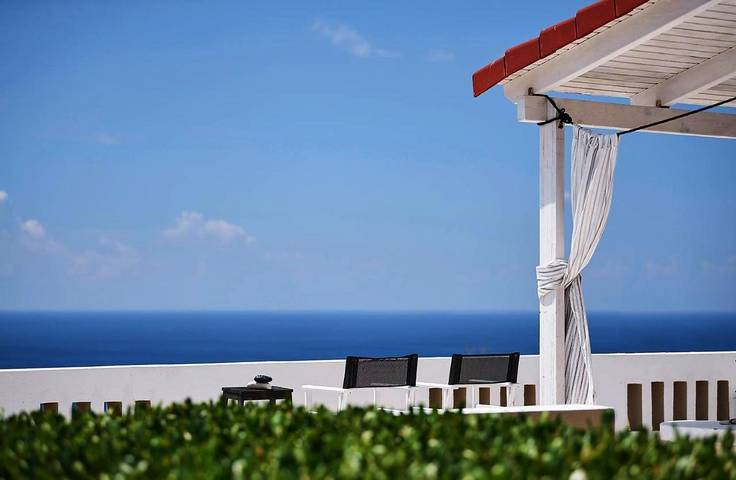 Appart’hôtel pour 2 personnes, avec Balcon et Terrasse ainsi que Jardin et Bassin pour enfant
