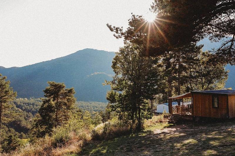 Rcn les Collines de Castellane — Glamping- Zelt Camomille in La Garde (Alpes-de-Haute-Provence), Regionaler Naturpark Verdon