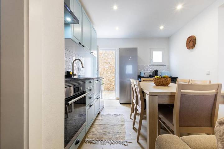 Gîte pour 6 personnes, avec terrasse à Vila do Bispo - 3