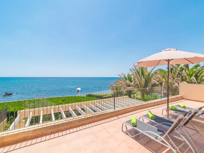 Ferienwohnung für 8 Personen, mit Terrasse und Garten sowie Pool