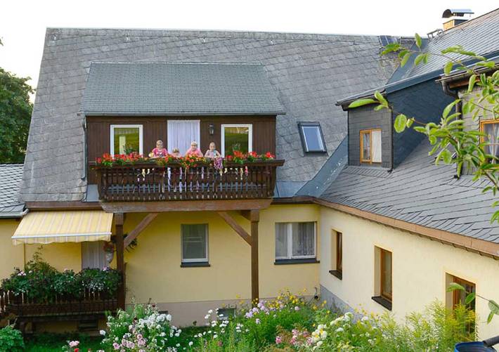 Ferienhaus für 6 Personen, mit Balkon und Garten im Erzgebirge - 3