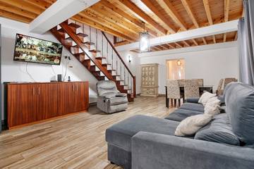 Villa for 5 Guests in Ribeira Grande (Azores), São Miguel, Picture 2