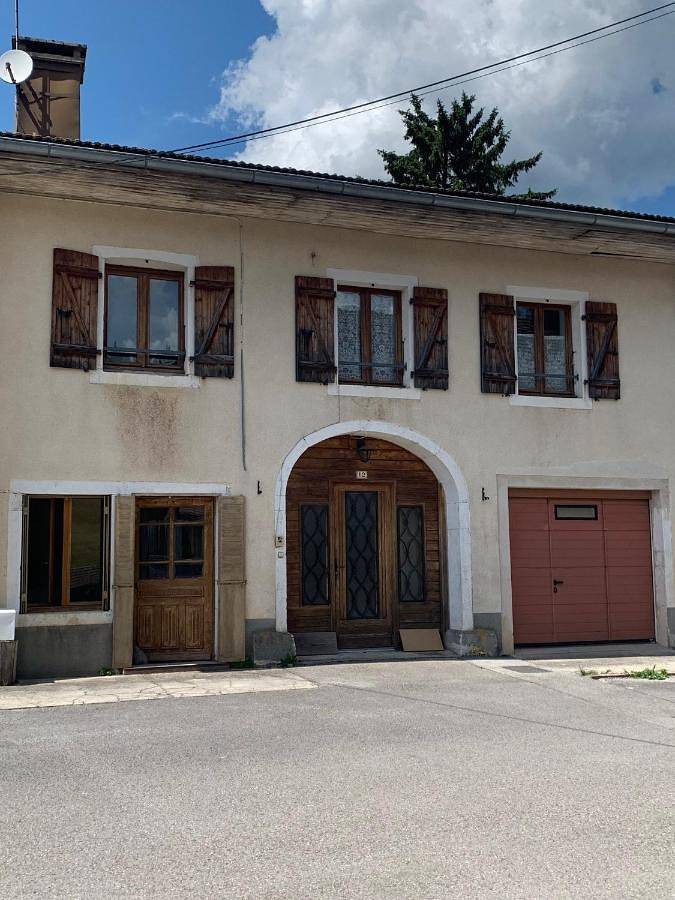 Location de vacances pour 6 personnes, avec vue ainsi que vue sur le lac et terrasse, animaux acceptés à Grande-Rivière - 4
