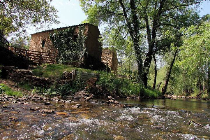 Location de vacances pour 2 personnes, avec jardin dans Miranda do Corvo