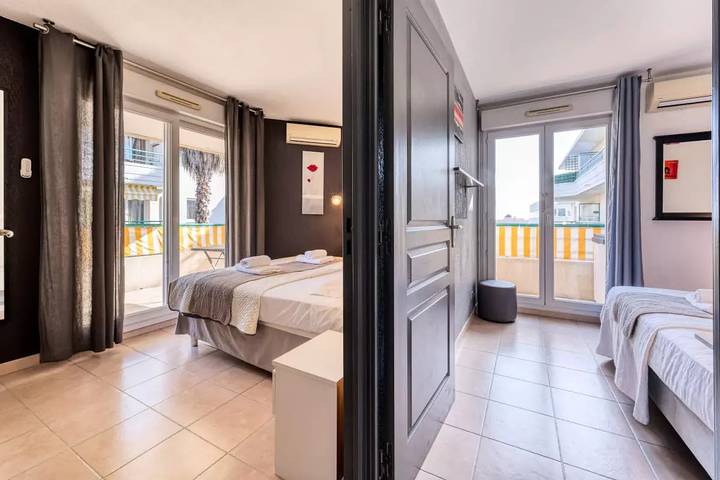Gîte pour 6 personnes, avec piscine et balcon dans Parc de Vaugrenier - 4