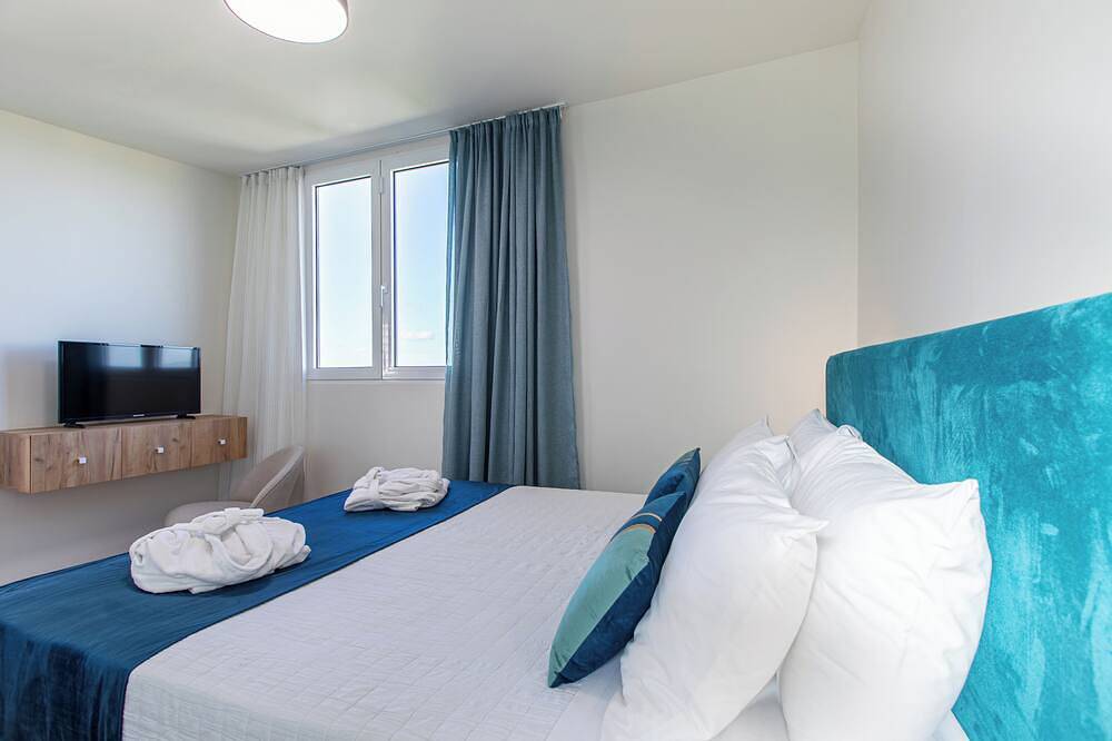 Kedria Lounge and infinity sea view residence in Chania region