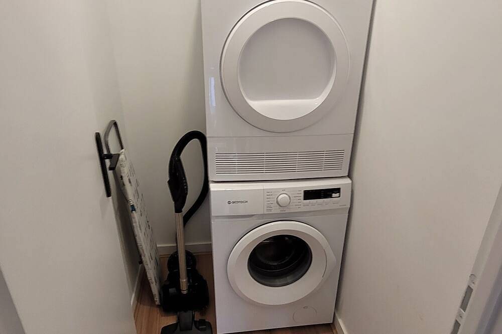 Entire apartment, T4 : Appart' 3 chambres 3 sdb centre-ville St Etienne in Saint-Étienne, Loire