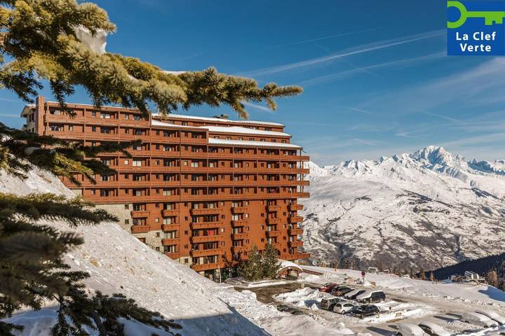 Appart’hôtel pour 8 personnes, avec Balcon ainsi que Piscine et Sauna