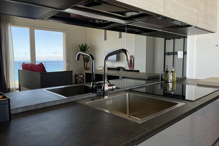 Ferienwohnung für 4 Personen, mit Terrasse und Garten sowie Pool und Ausblick in Fermo - 2