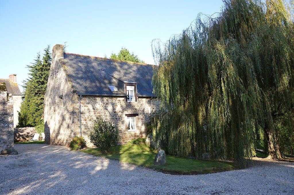 Gîte confortable avec parking, jardin et télévision in Saint-Méloir-Des-Ondes, Région De Saint-Malo