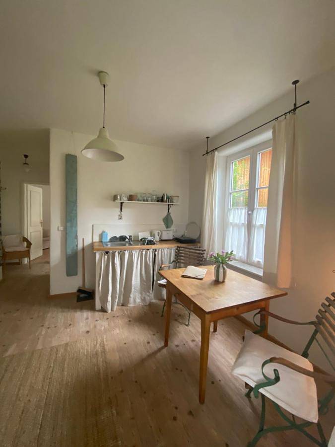Ferienwohnung für 3 Personen, mit Terrasse und Garten in Seehausen am Staffelsee