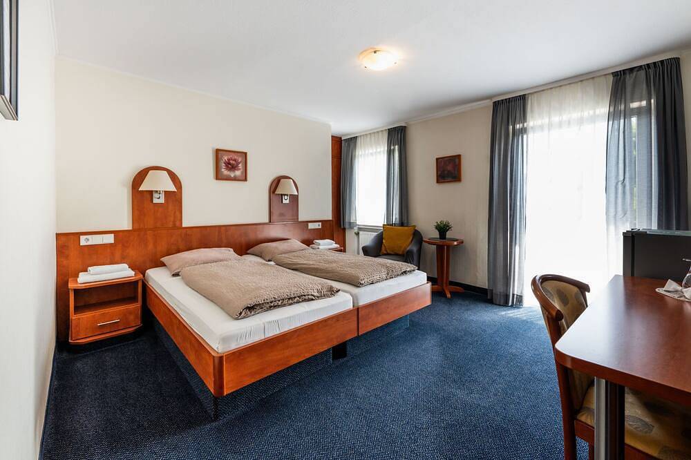 Dreibettzimmer mit Balkon in Hünfeld, Rhön-Hessen