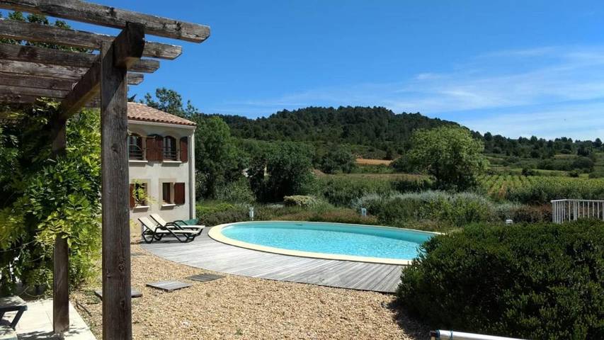 Location de vacances pour 10 personnes, avec Jardin et Piscine à Montouliers - 2