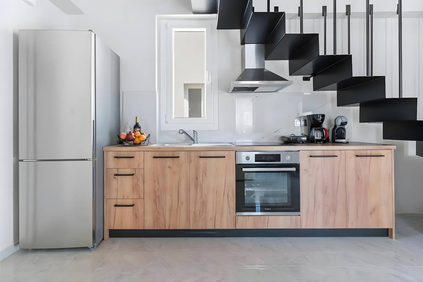 Appartamento intero, Appartamento 'Miralis' con Vista Montagna, Wi-Fi e Aria Condizionata in Nikiana, Grecia