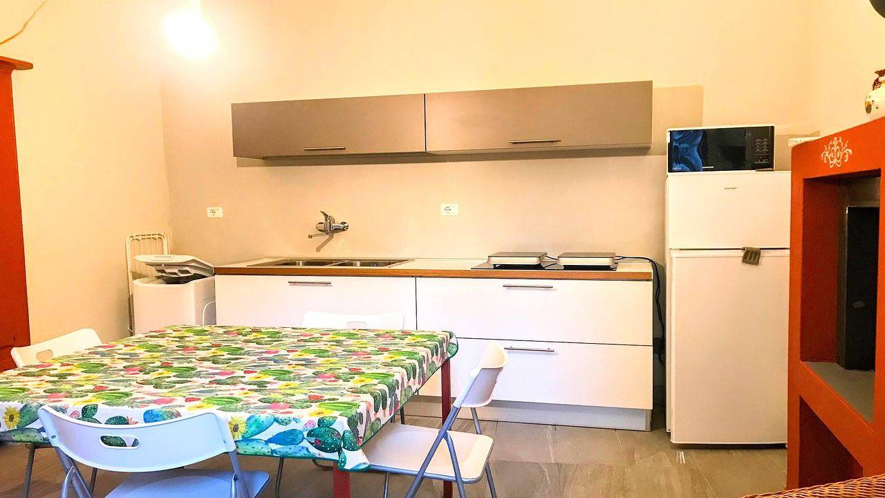 Entire holiday apartment, Holiday apartment for 2 people with garden in Cannero, Cannero Riviera