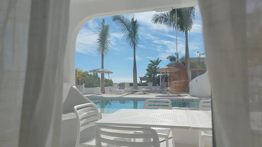 Casa rural para 16 personas, con Balcón y Terraza además de Jardín y Piscina en Santiago del Teide - 4