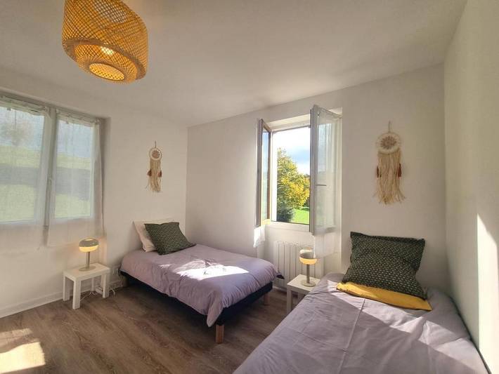 Location de vacances pour 6 personnes, avec jardin et terrasse à Belmont-de-la-Loire - 3