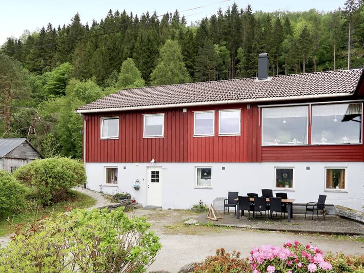 Ferienwohnung für 7 Personen, mit Terrasse und Garten, mit Haustier in Sogn og Fjordane