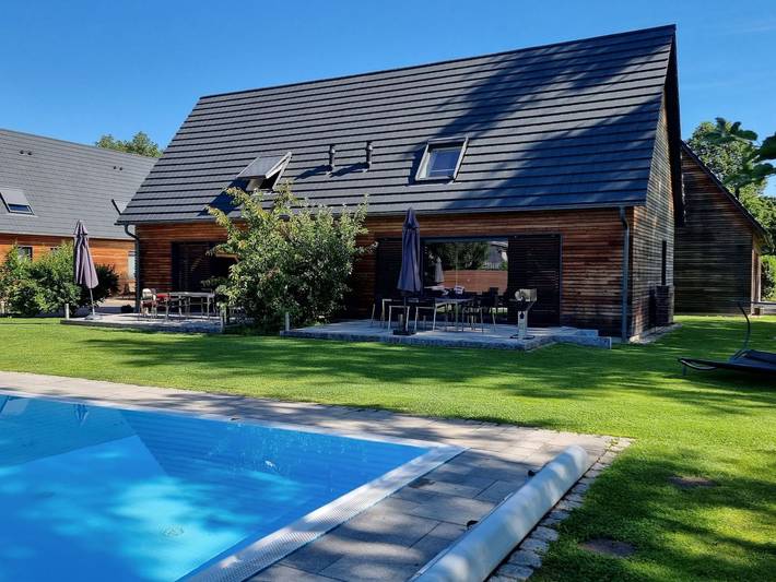Ferienwohnung für 5 Personen, mit Terrasse und Garten sowie Pool und Sauna im Spreewald