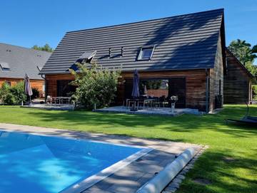 Ferienhaus für 8 Personen, mit Garten und Sauna sowie Terrasse und Pool, mit Haustier im Spreewald