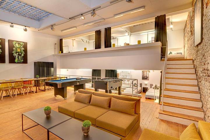 Ferienwohnung für 18 Personen, mit Terrasse in Düsseldorf