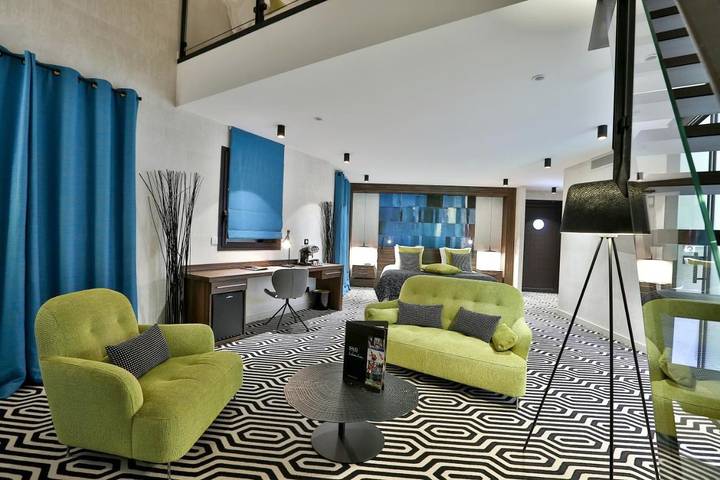 Hôtel pour 2 personnes, avec terrasse et jardin à Bonne - 2