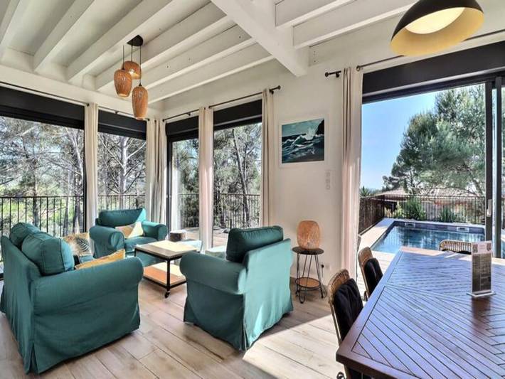 Gîte pour 8 personnes, avec piscine ainsi que jardin et terrasse, adapté aux familles à Ventabren - 2