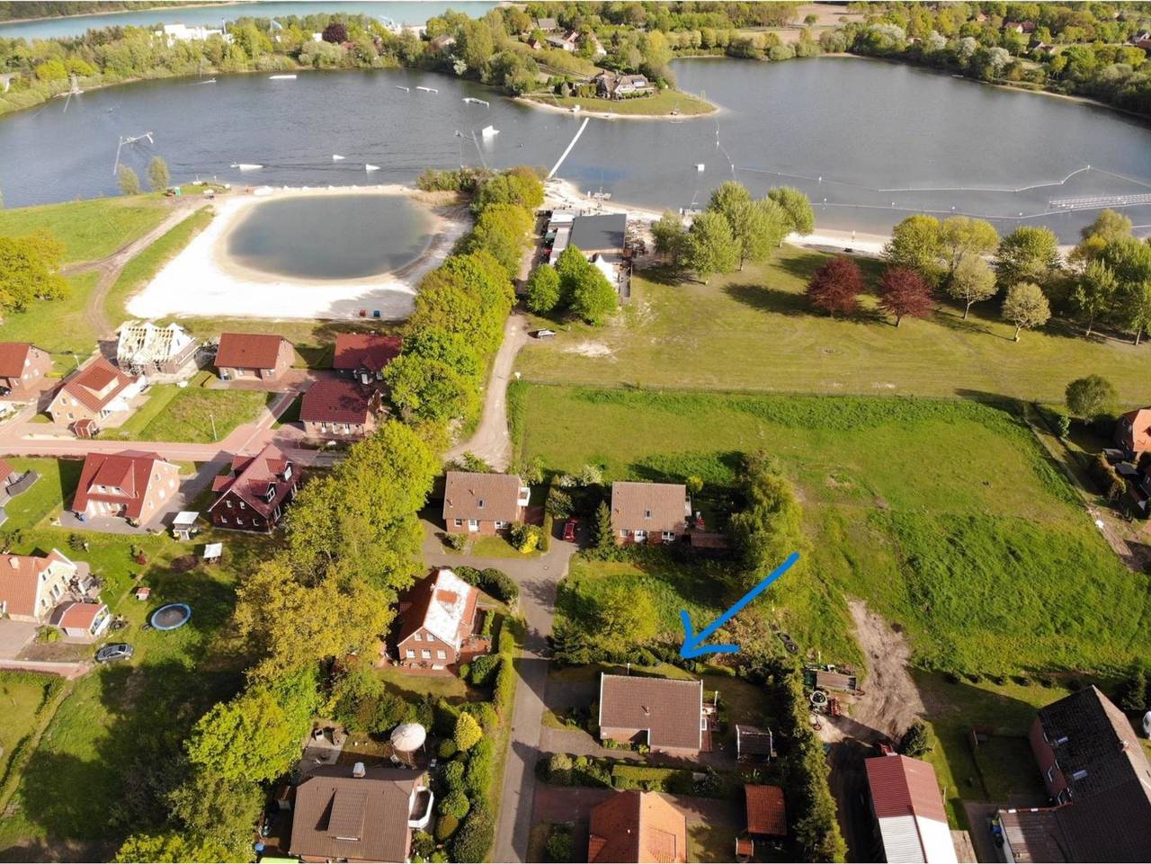 Helena am Badesee,  Ferienhaus in Aurich, Landkreis Aurich