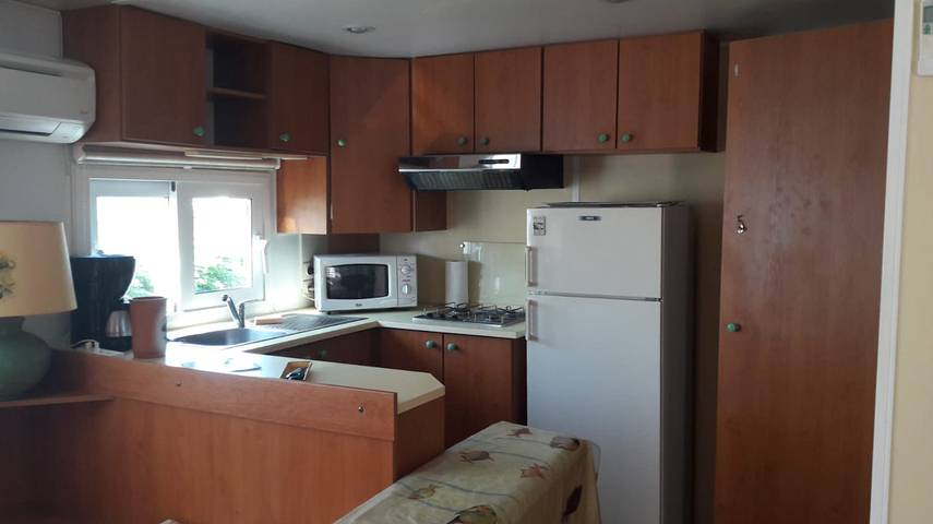 Mobil home pour 6 personnes, avec terrasse ainsi que piscine et jardin à Gujan-Mestras - 4