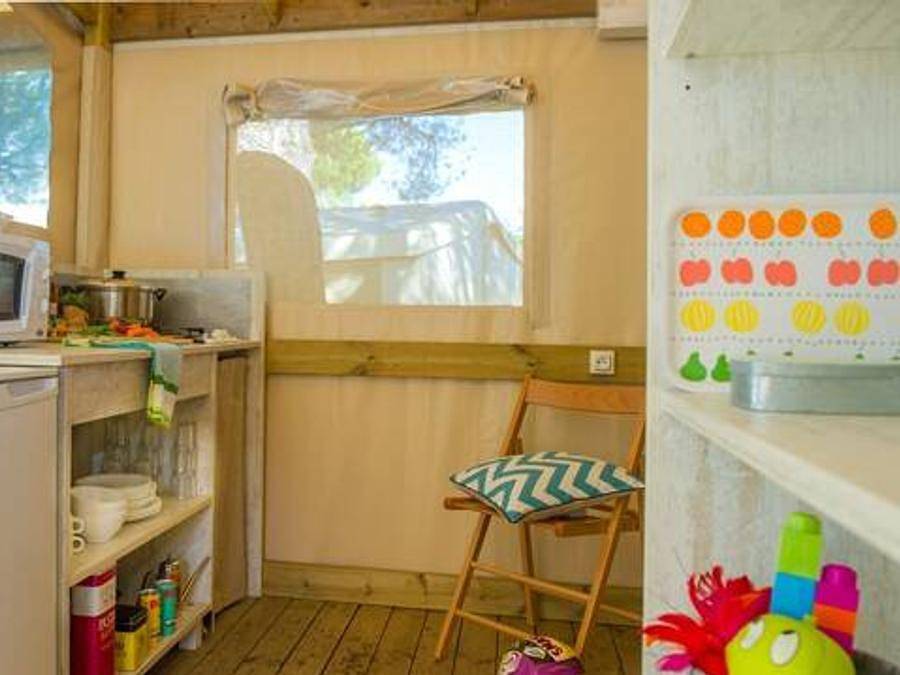 Camping La Côte Sauvage  - Albergue 5 personas - Tienda Eco Lodge | 2 Dormitorios | 4/5 Pers | Sin baño in Saint-Clément-des-Baleines, Isla de Ré