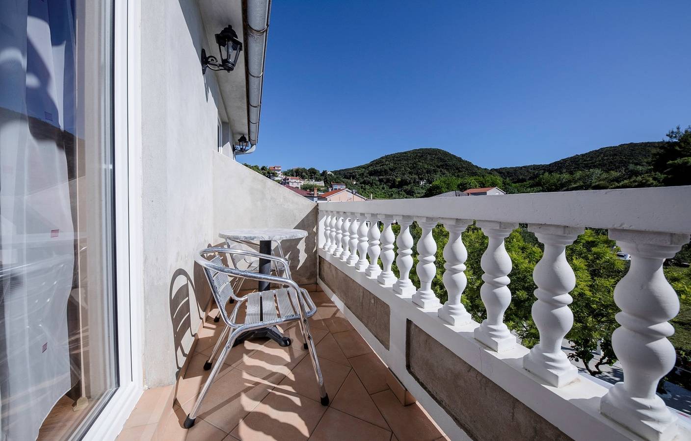 Ganze Wohnung, Apartment Red A3 mit zwei Schlafzimmern und Balkon
 in Supetarska Draga, Rab