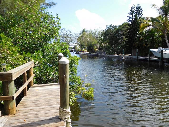 Vacation rental for 3 people, with terrace and yard in Sarasota Beach