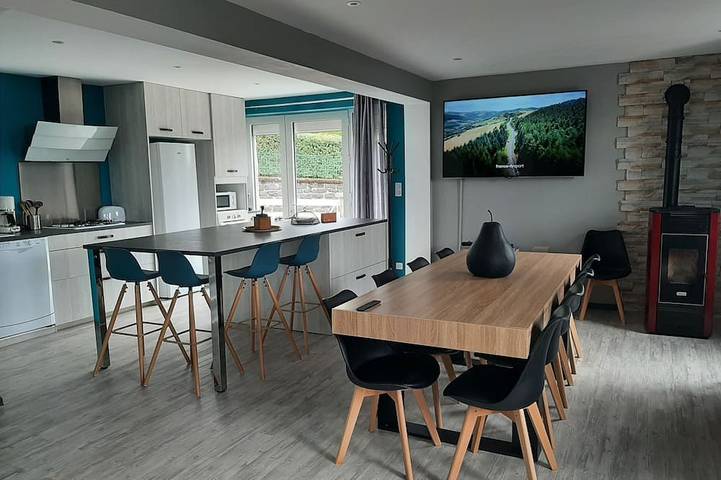 Location de vacances pour 8 personnes, avec Terrasse ainsi que Jardin et Sauna à Trizac