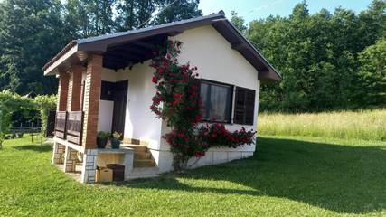 Gîte pour 4 personnes, avec jardin et vue à Kosjerić