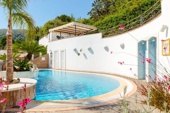 Location de vacances pour 20 personnes, avec vue et jardin dans Ischia - 3