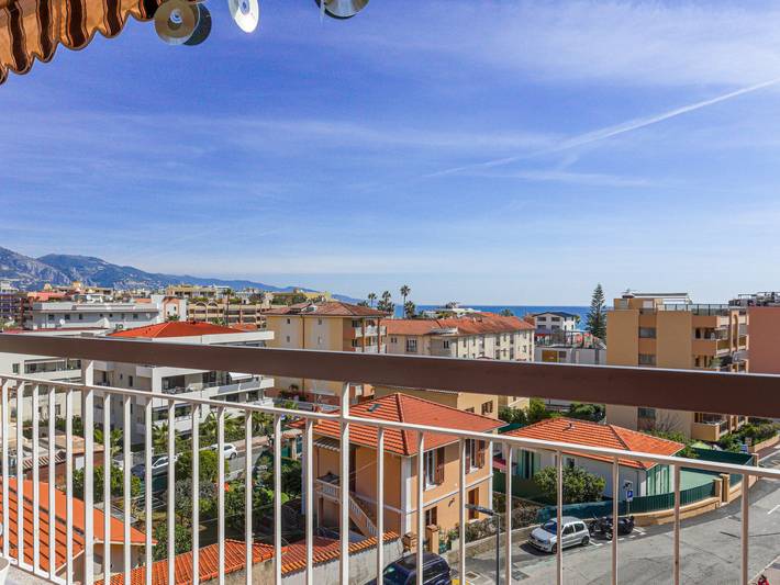 Gîte pour 4 personnes, avec Balcon et Terrasse dans Carnolès