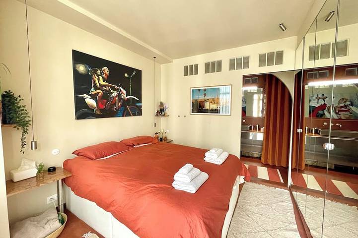 Gîte pour 4 personnes, avec Balcon dans Paris Rue Sextius Michel - 2
