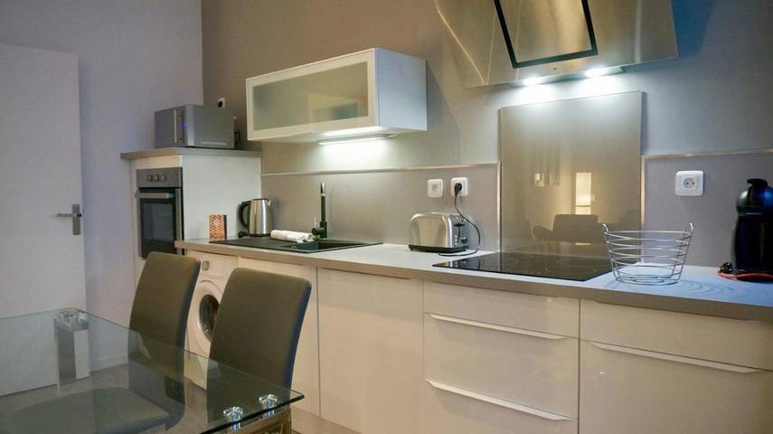 Gîte pour 6 personnes, avec Balcon et Terrasse dans Gare De Lille Flandres - 3