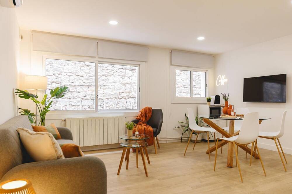 Hel lägenhet, La Mercè - Holiday Apartment Rental in Girona | Bravissimo in Girona, Gironès