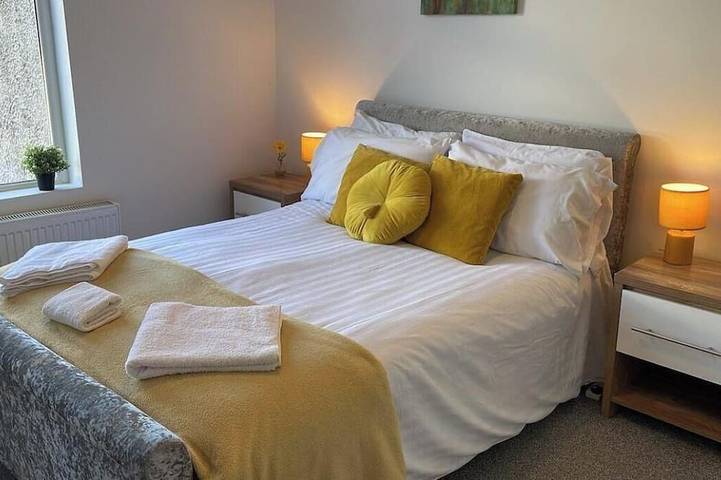 Ganze Wohnung, Spacious 2-bed Queens by Citygo in Belfast, Grafschaft Antrim