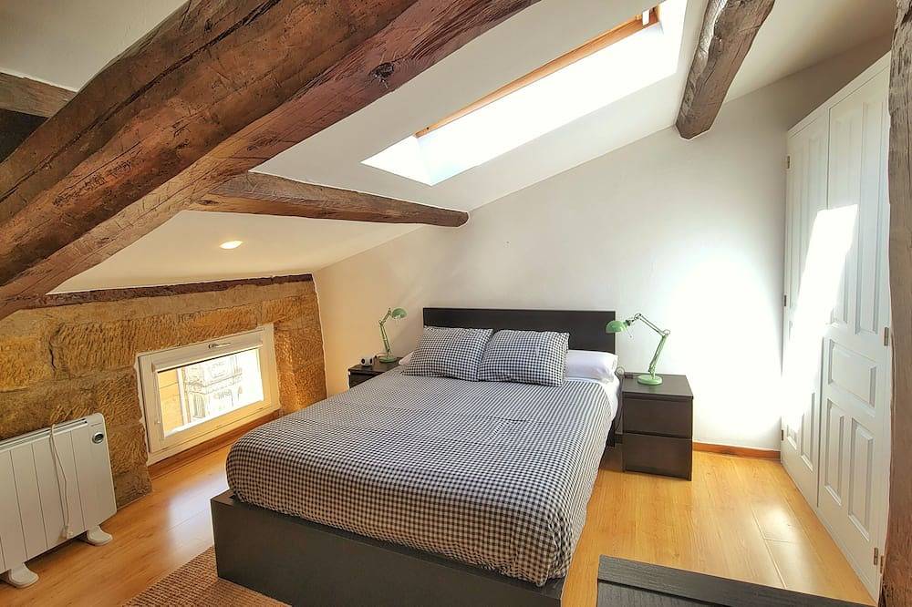 Entire apartment, Buhardilla Céntrica Para Parejas in Haro, Rioja