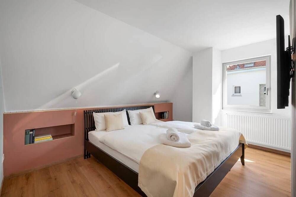 Ganze Wohnung, 70 m² Design-Apartment - 1.5 Bäder, Ac & Ausblick in Aschaffenburg, Mainviereck